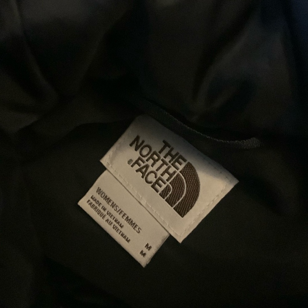 NWT The North Face Snow Down Parka, Black, Medium - Picture 6 of 14